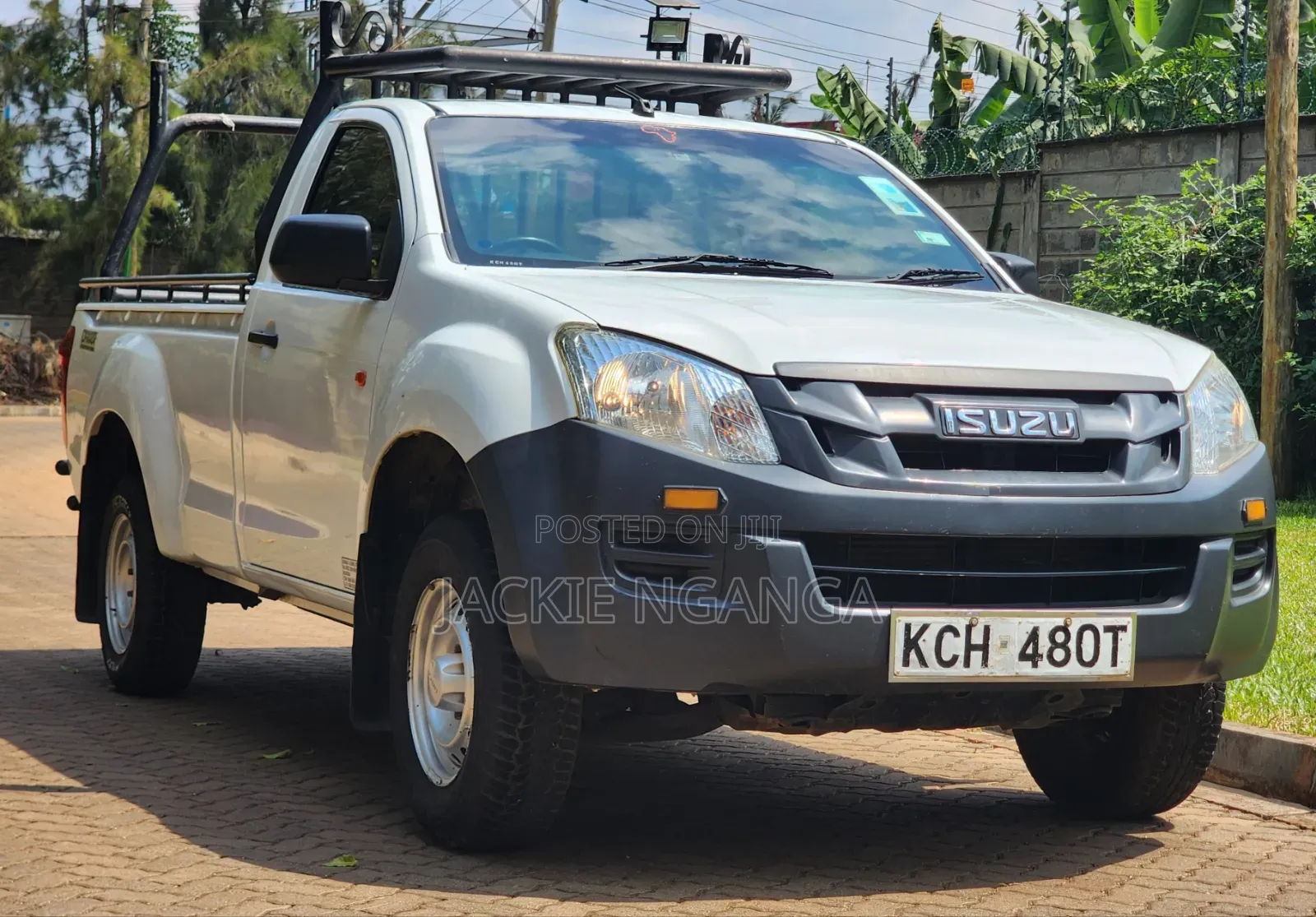 Isuzu D-MAX 2015 White