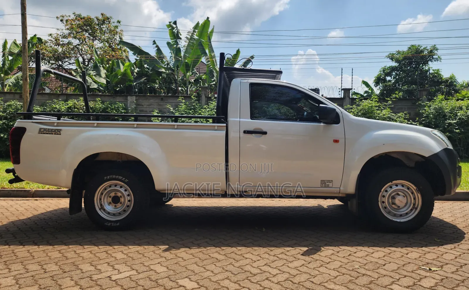 Isuzu D-MAX 2015 White