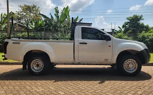 Isuzu D-MAX 2015 White
