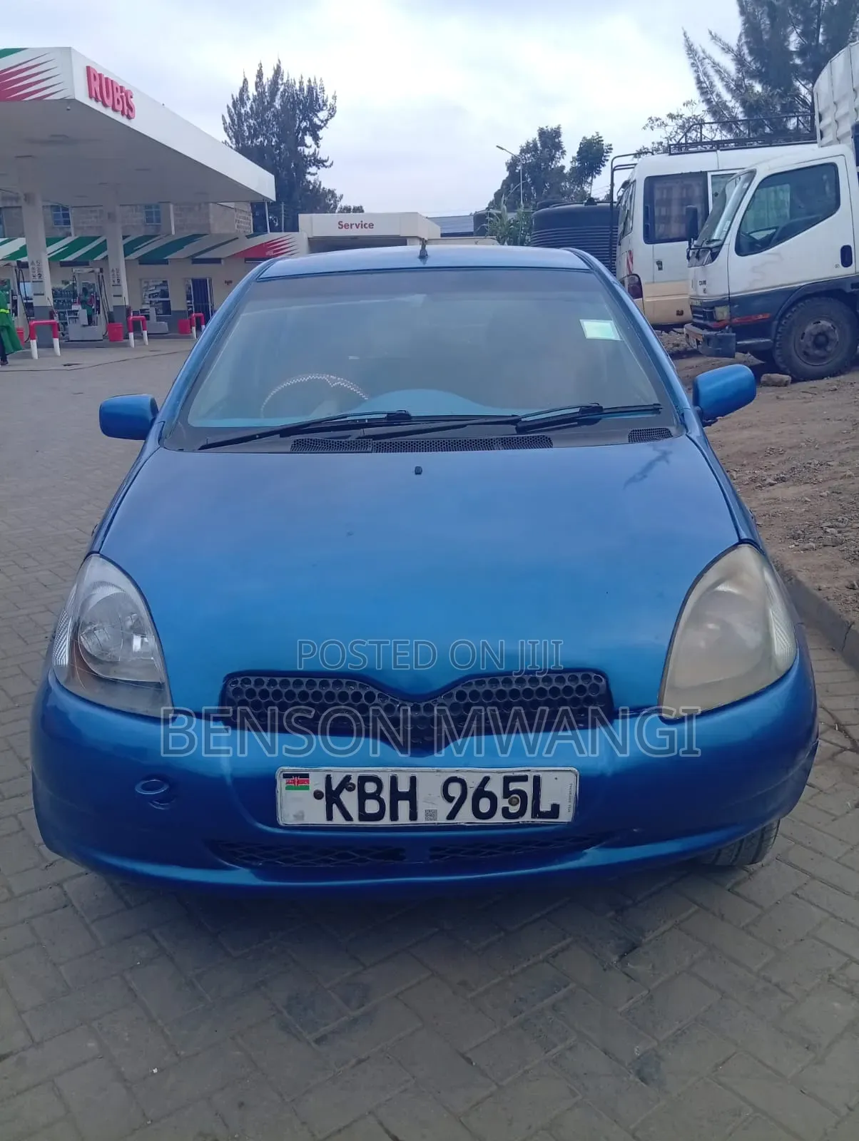 Toyota Vitz 2002 Blue