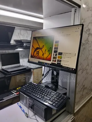 Desktop Computer Dell Optiplex 7050 4GB Intel Core i5 HDD 500GB