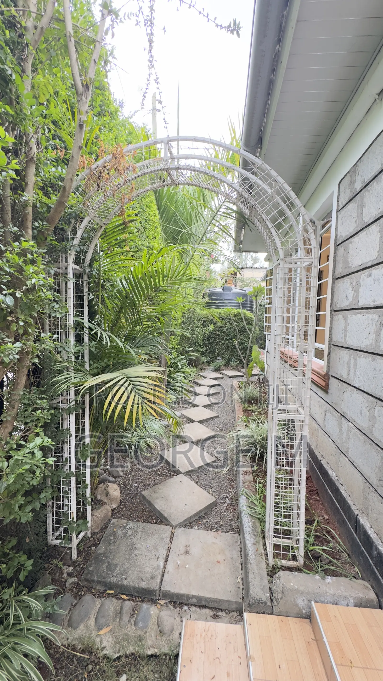 4bdrm Bungalow in Taifa Court, Nkoroi for sale