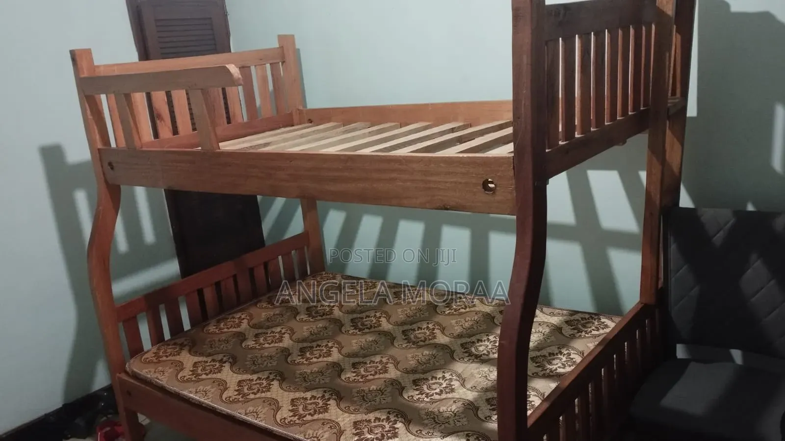 1 Bed and 2 Mattresses