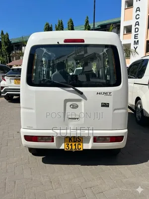Daihatsu Hijet 2017 White
