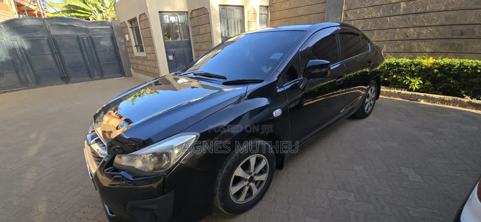 Subaru 1600 2013 Black