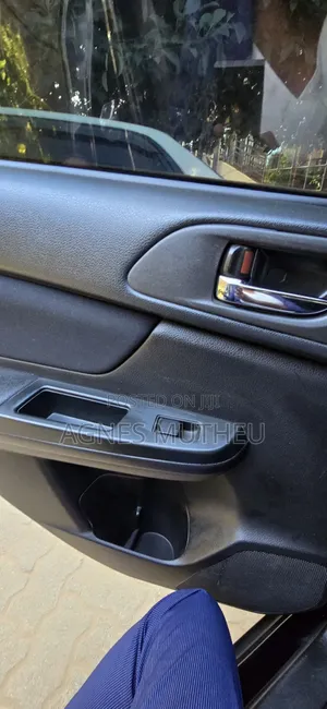 Subaru 1600 2013 Black