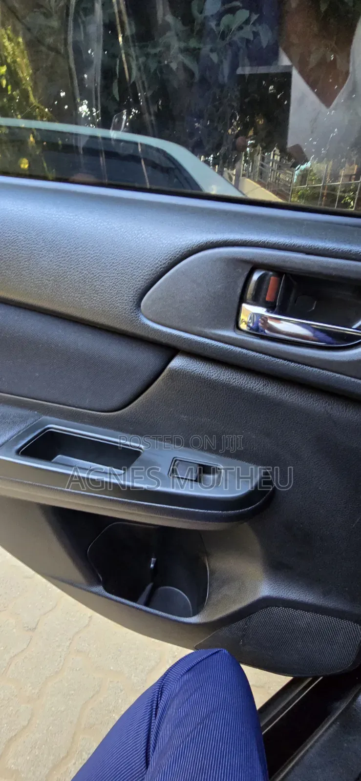 Subaru 1600 2013 Black