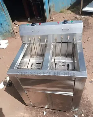 Commercial Deep Fryer, 20Ltrs by 20Ltrs Capacity.