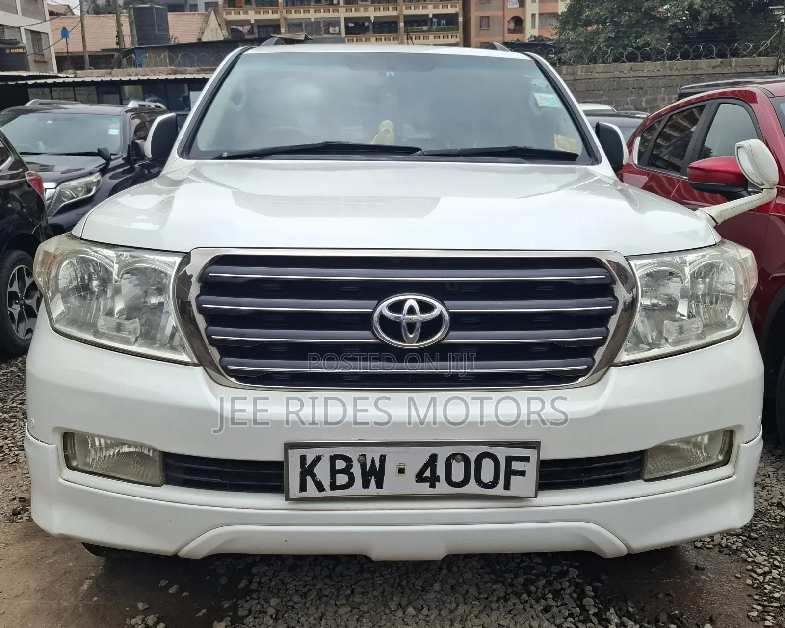 Toyota Land Cruiser 2007 White
