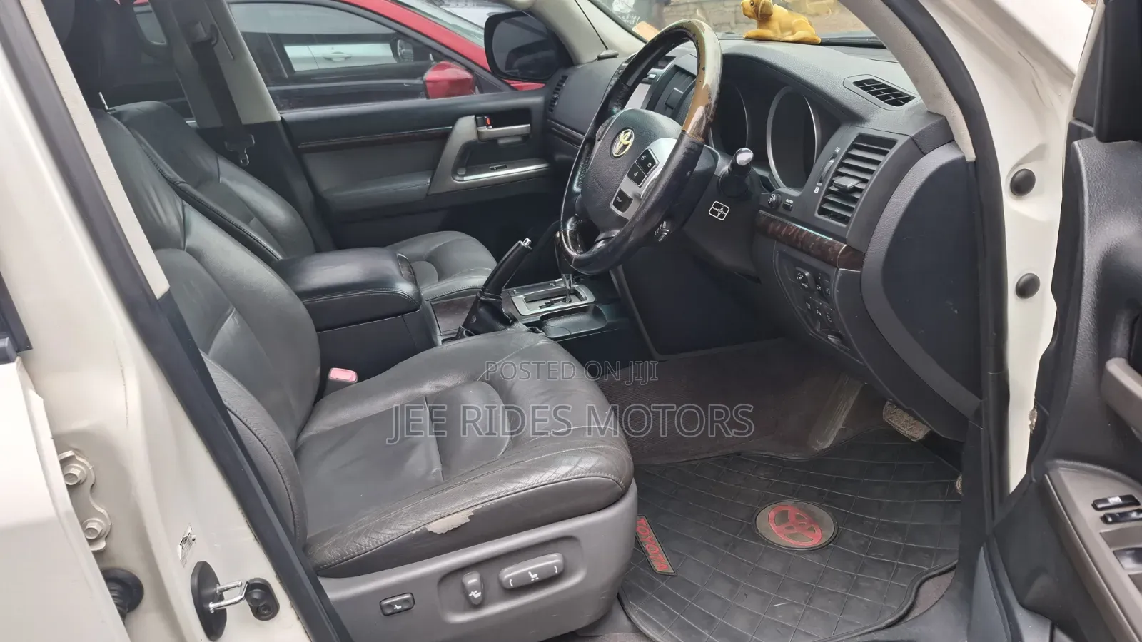 Toyota Land Cruiser 2007 White