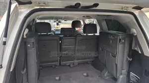 Toyota Land Cruiser 2007 White