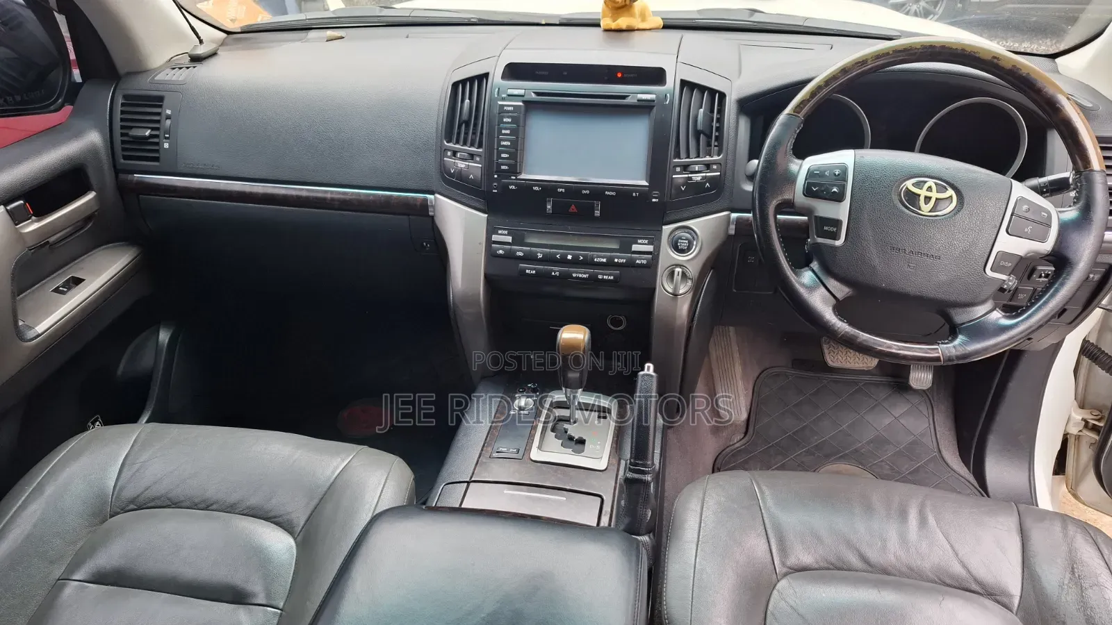Toyota Land Cruiser 2007 White