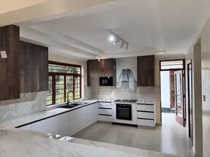 4bdrm House in Karen, Hardy for rent
