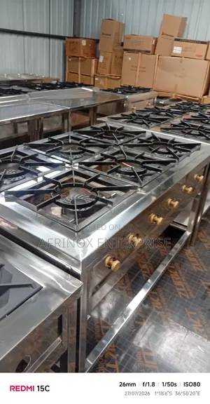 6 Burners Stove, Chefs Favourite Cooking Machine.