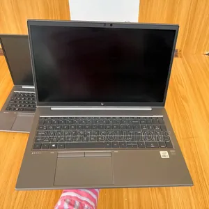 Laptop HP ZBook Firefly 15 G7 16GB Intel Core i7 SSD 256GB