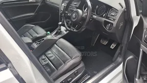 Volkswagen Golf 2019 White