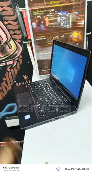 Laptop Fujitsu Lifebook U727 8GB Intel Core i5 SSD 128GB