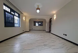 5bdrm Maisonette in Syokimau, Gateway Mall Area for rent