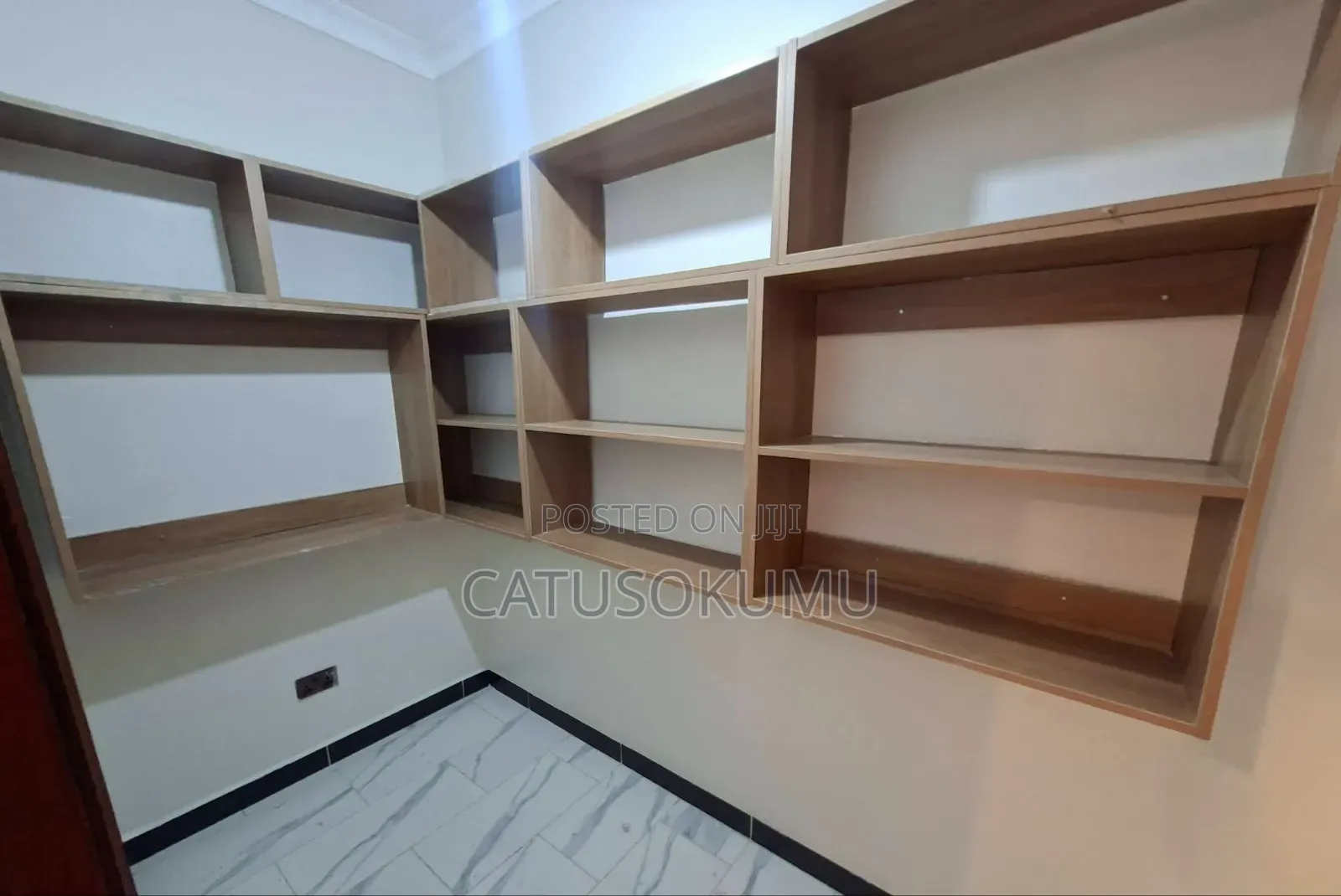 5bdrm Maisonette in Syokimau, Gateway Mall Area for rent
