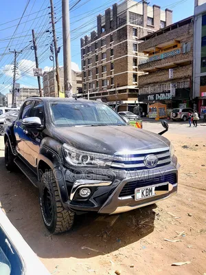 Toyota Hilux 2018 Black
