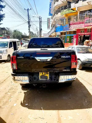 Toyota Hilux 2018 Black