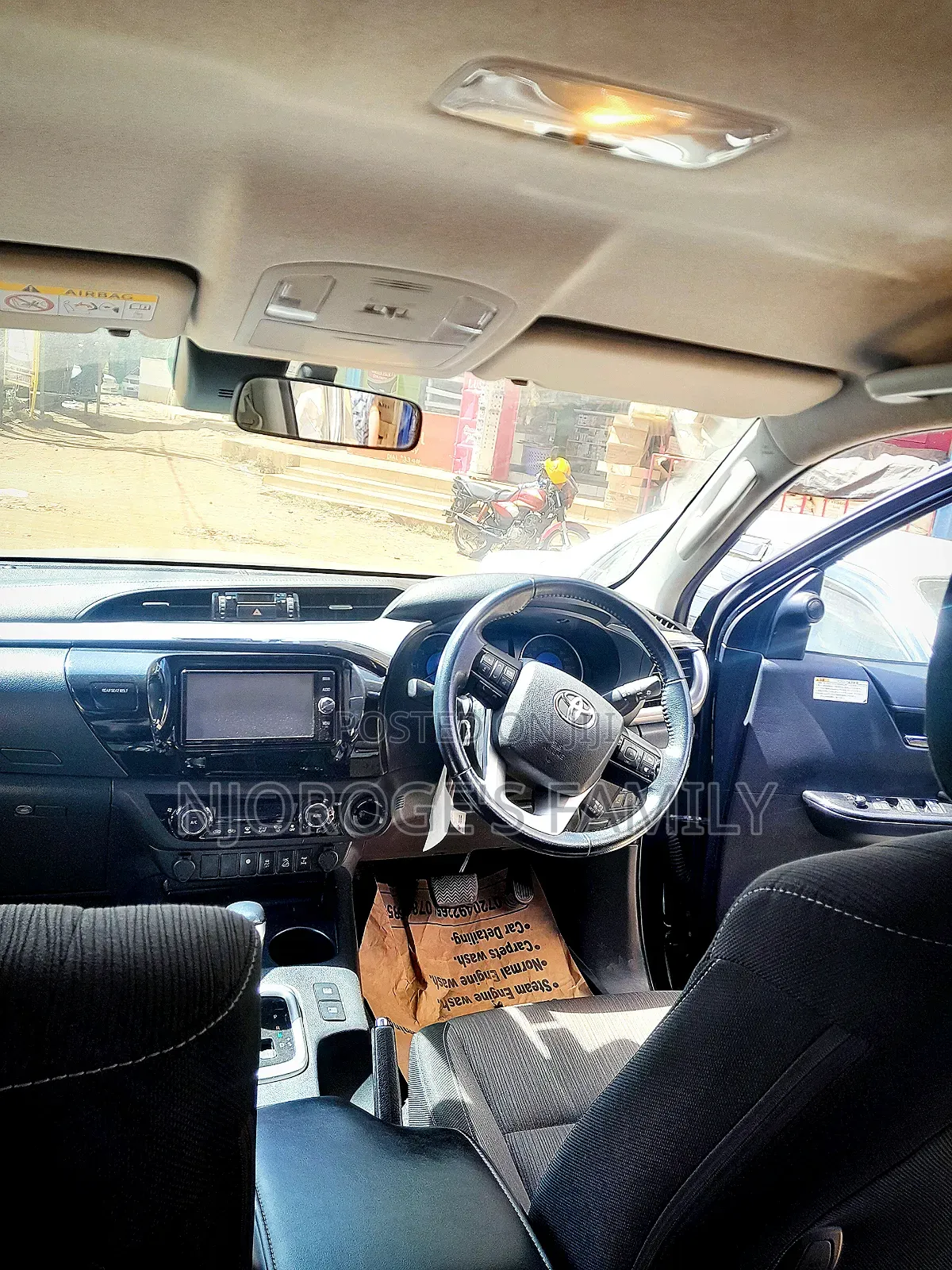 Toyota Hilux 2018 Black