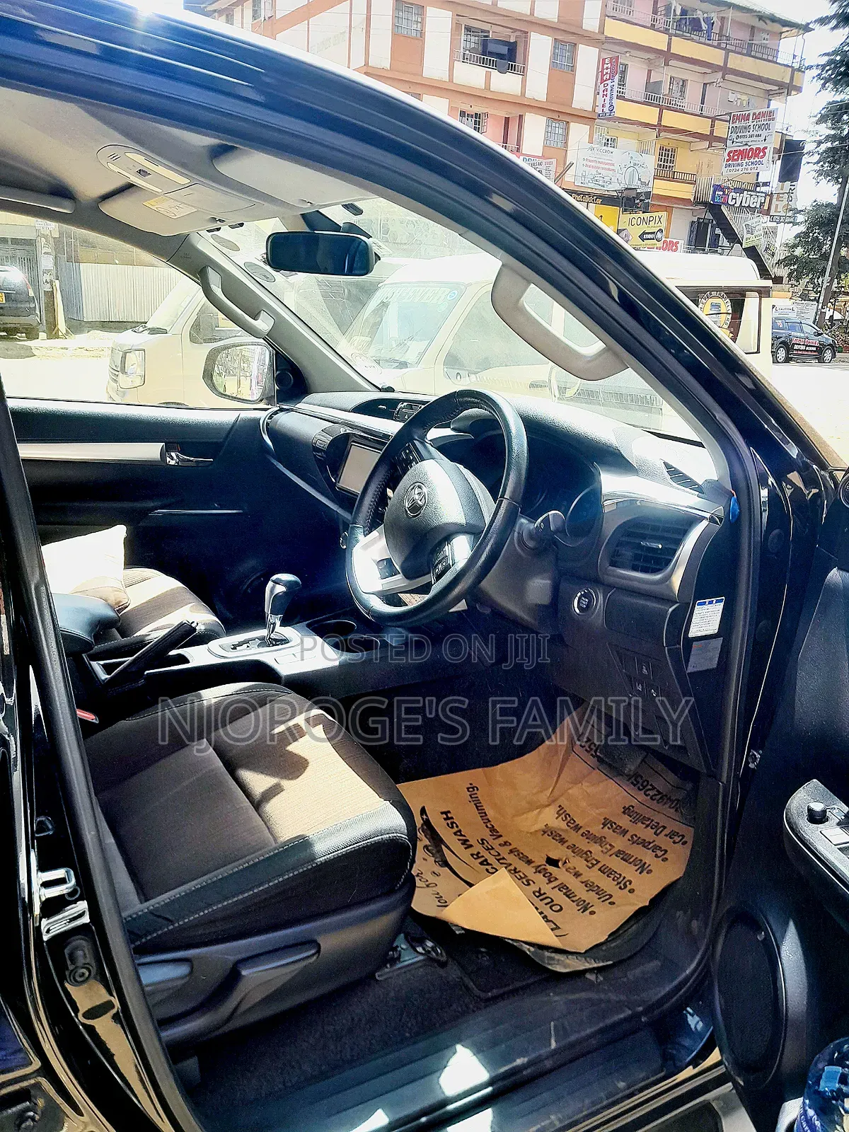 Toyota Hilux 2018 Black