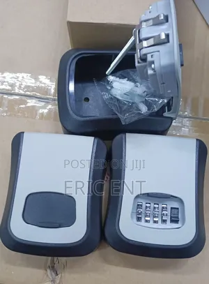 Wall Mounted Key Lock Box Full Metallic 4 Digit Combination Key Safe