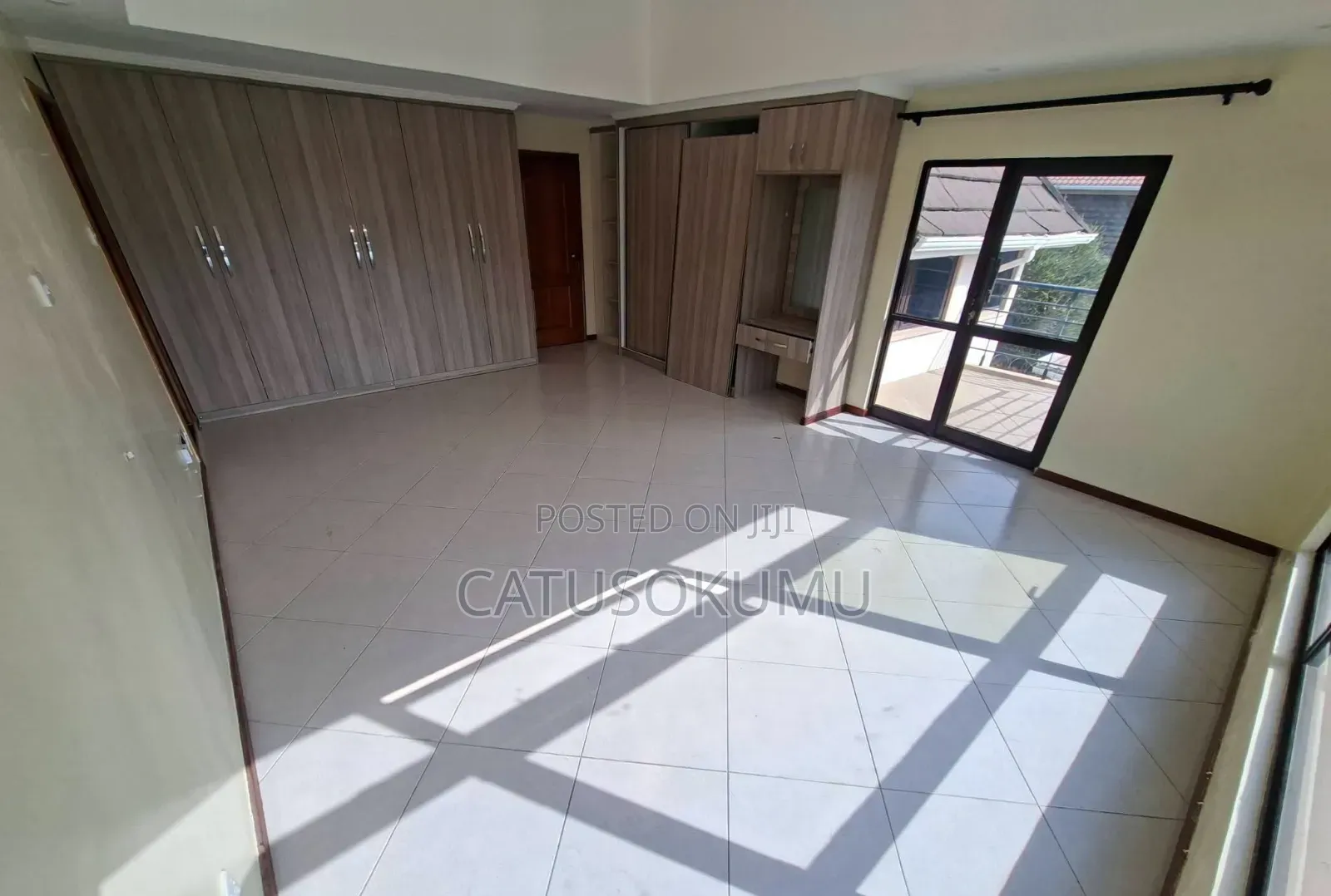 6bdrm Maisonette in Syokimau, Gateway Mall Area for rent