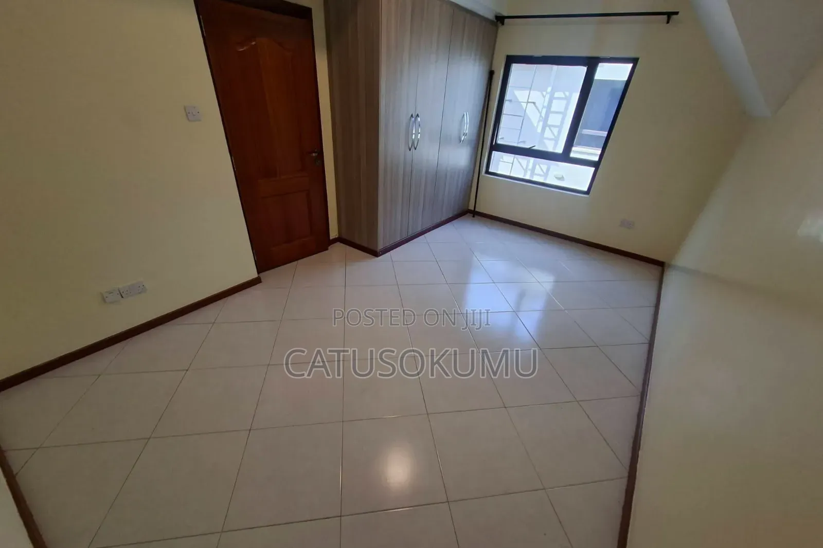 6bdrm Maisonette in Syokimau, Gateway Mall Area for rent