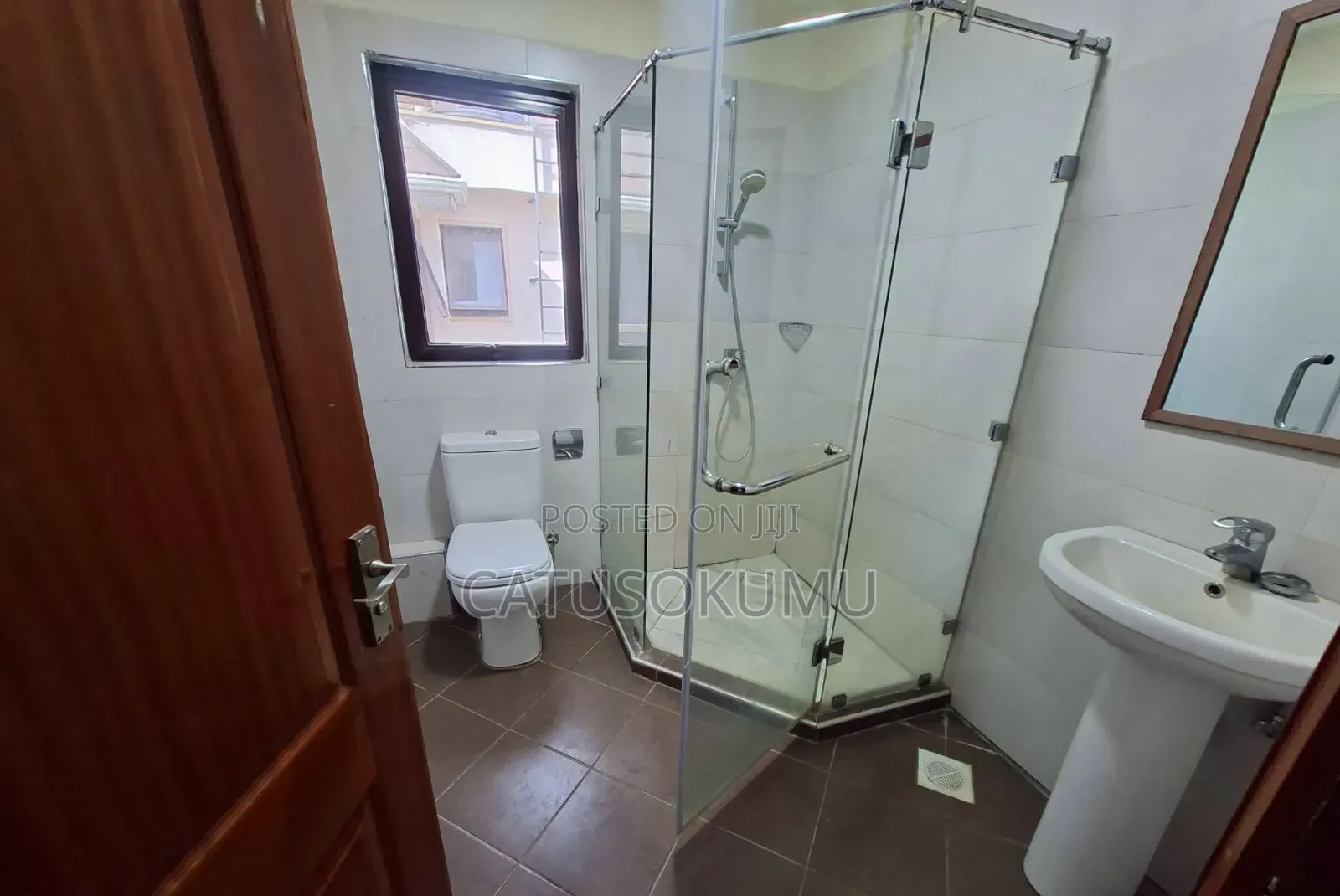 6bdrm Maisonette in Syokimau, Gateway Mall Area for rent