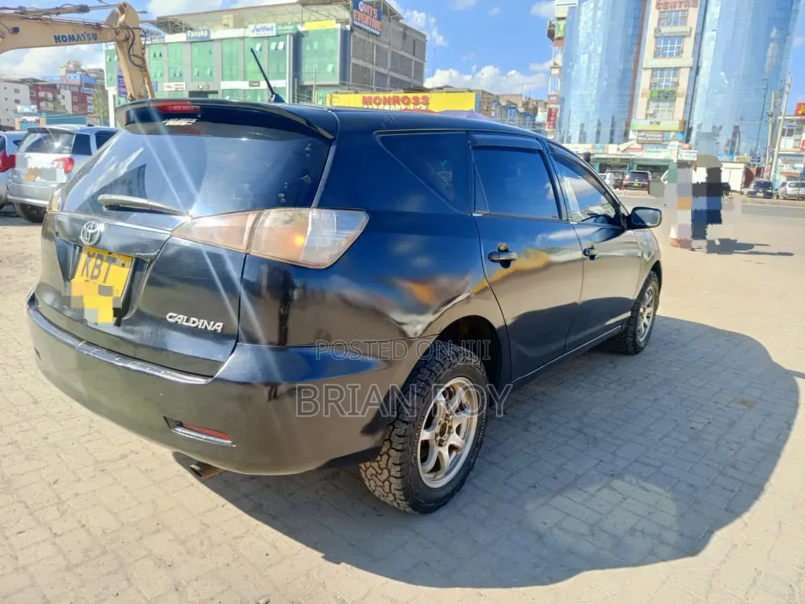 Toyota Caldina 2005 Black