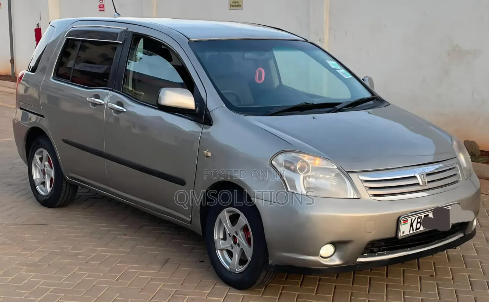 Toyota Raum 2006 Silver
