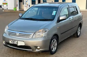 Toyota Raum 2006 Silver