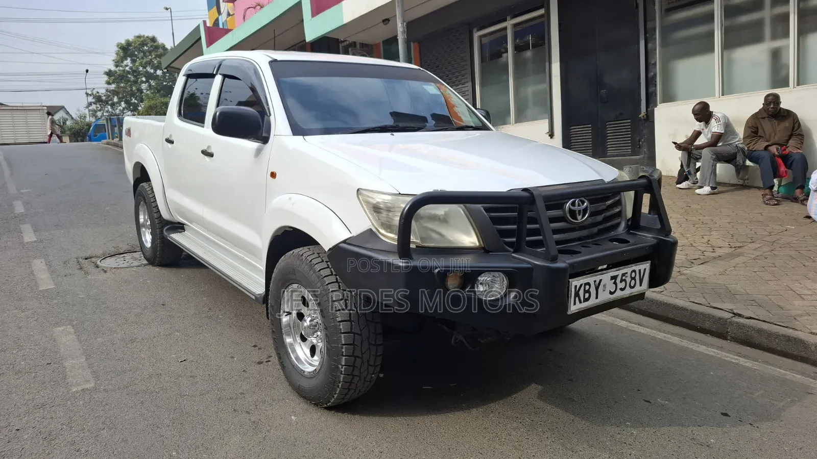 Toyota Hilux 2014 White