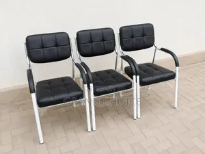 Modern Black Visitors Office Chair With Armrest