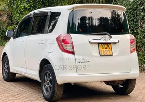 Toyota Ractis 2009 White