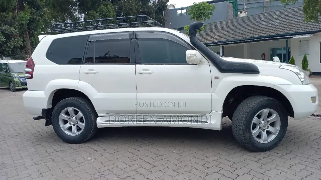 Toyota Land Cruiser Prado 2004 White
