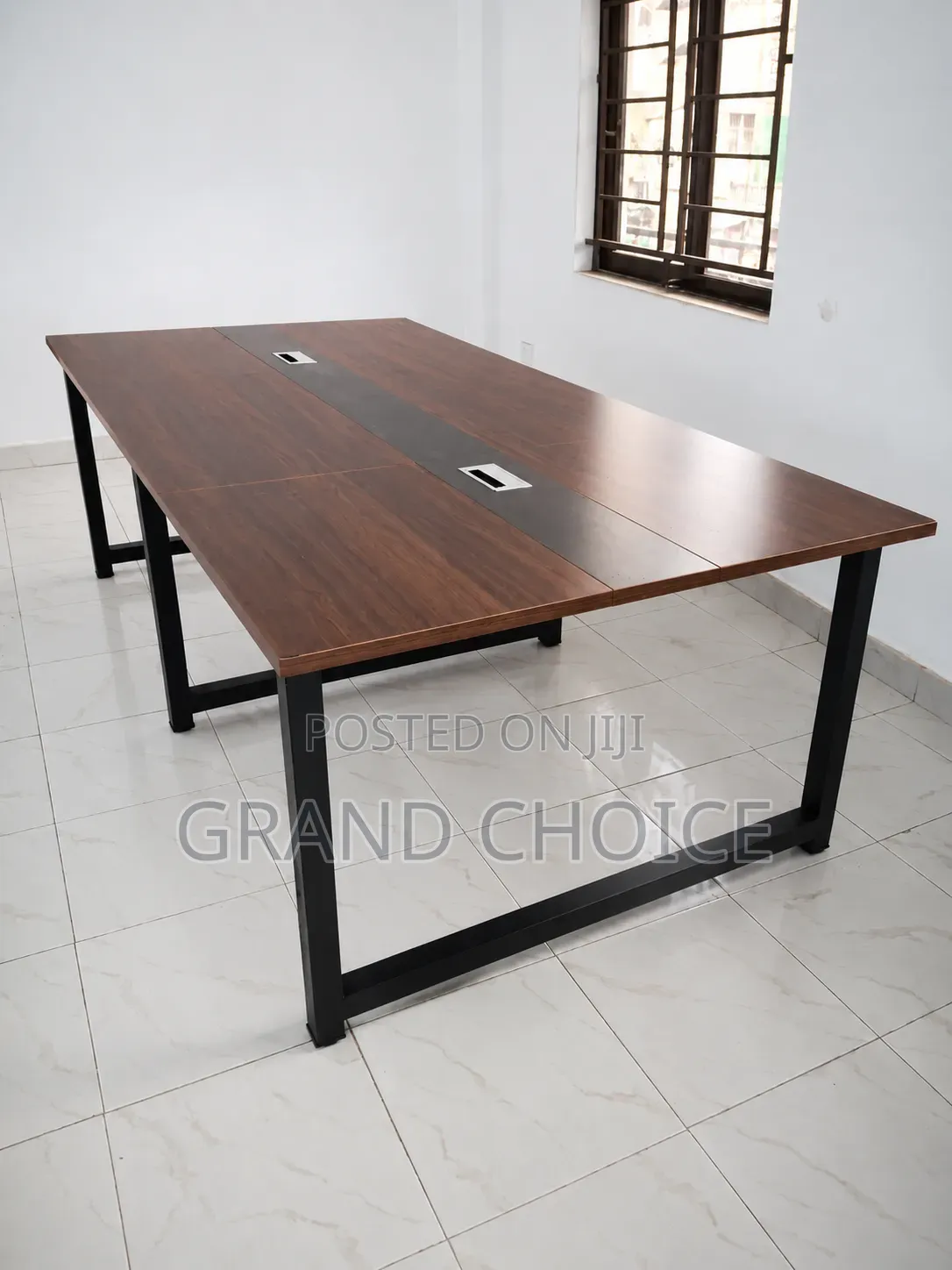 Executive Office Meeting Chair