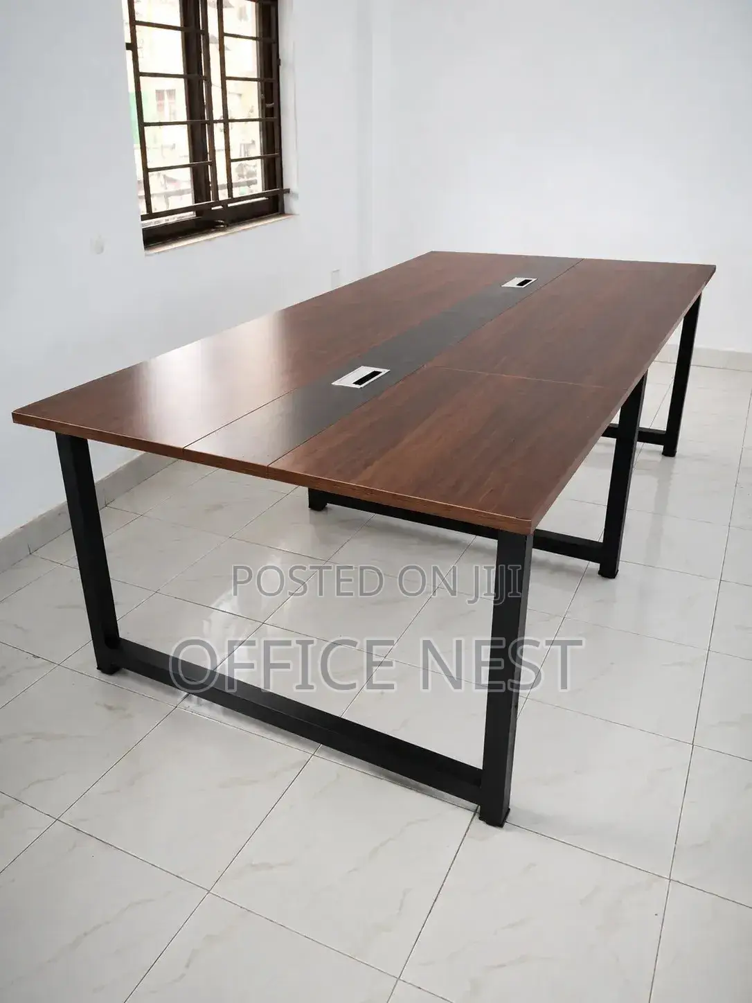 Executive Office Meeting Chair