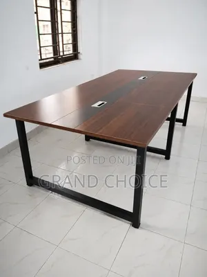 Executive Office Meeting Chair