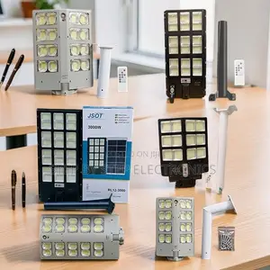All Weatherproof 100W,2000W,3000W Solar Street Lights Wholesale