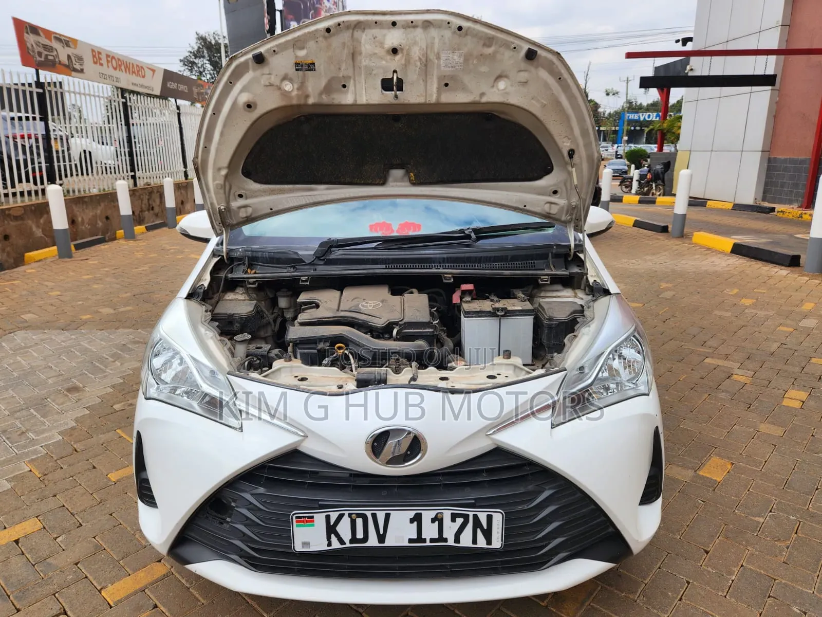 Toyota Vitz 2018 Pearl