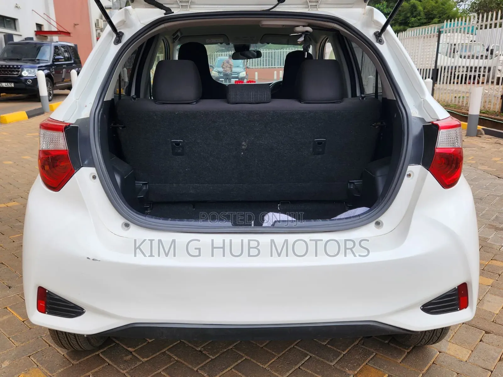 Toyota Vitz 2018 Pearl