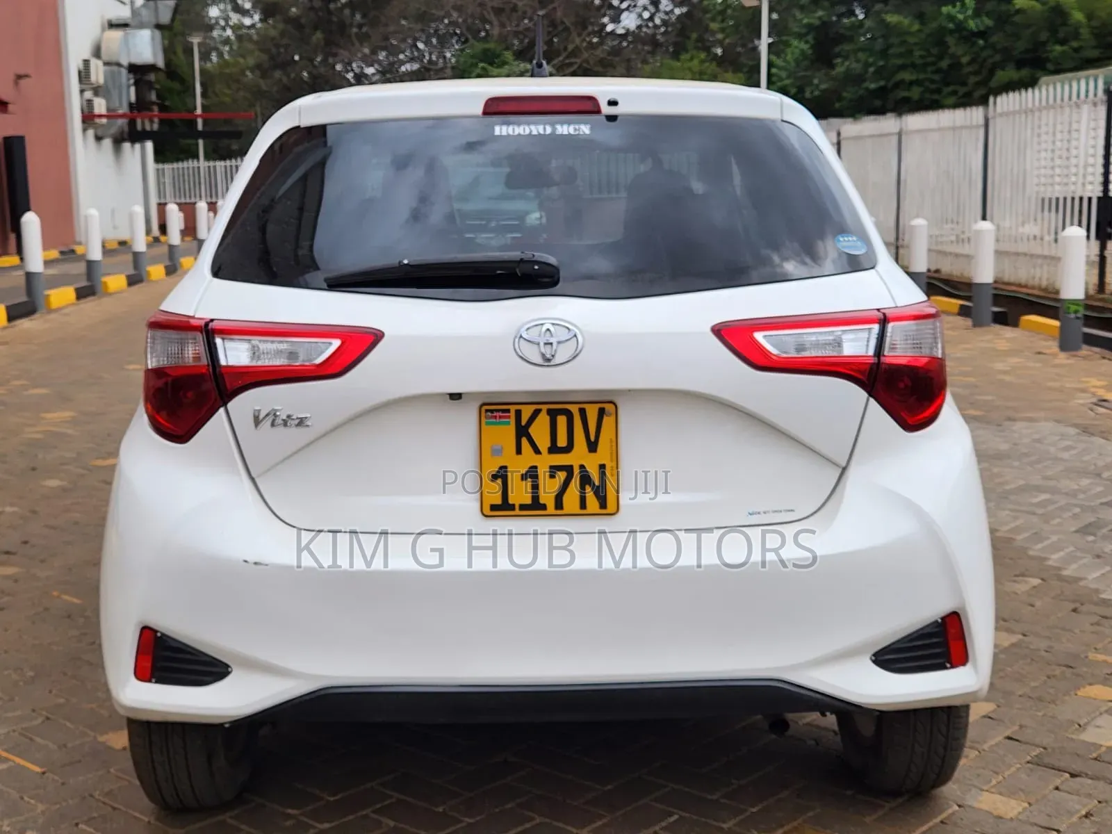 Toyota Vitz 2018 Pearl