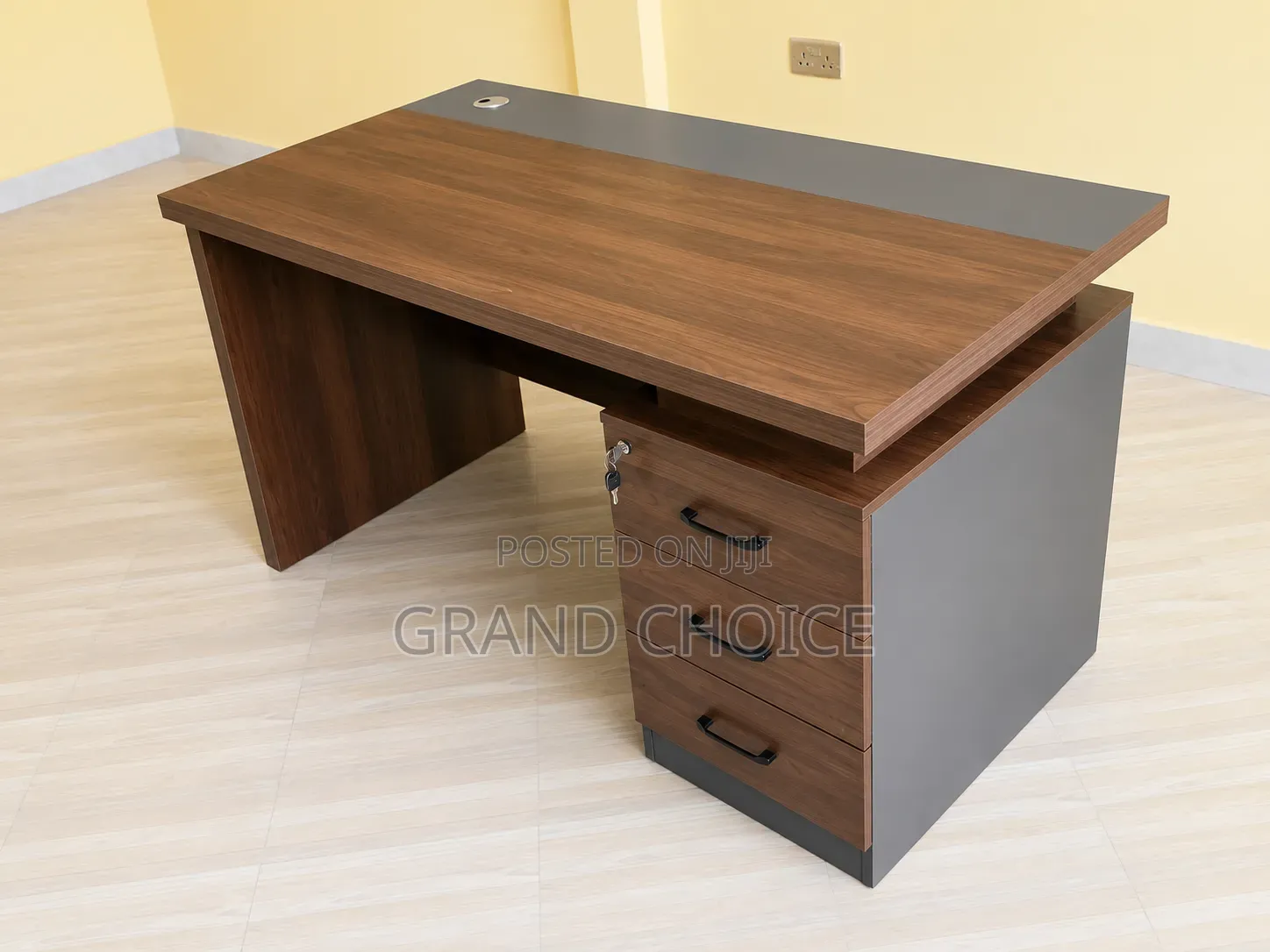 Modern Manager Office Executive Desk With Side Cabinet