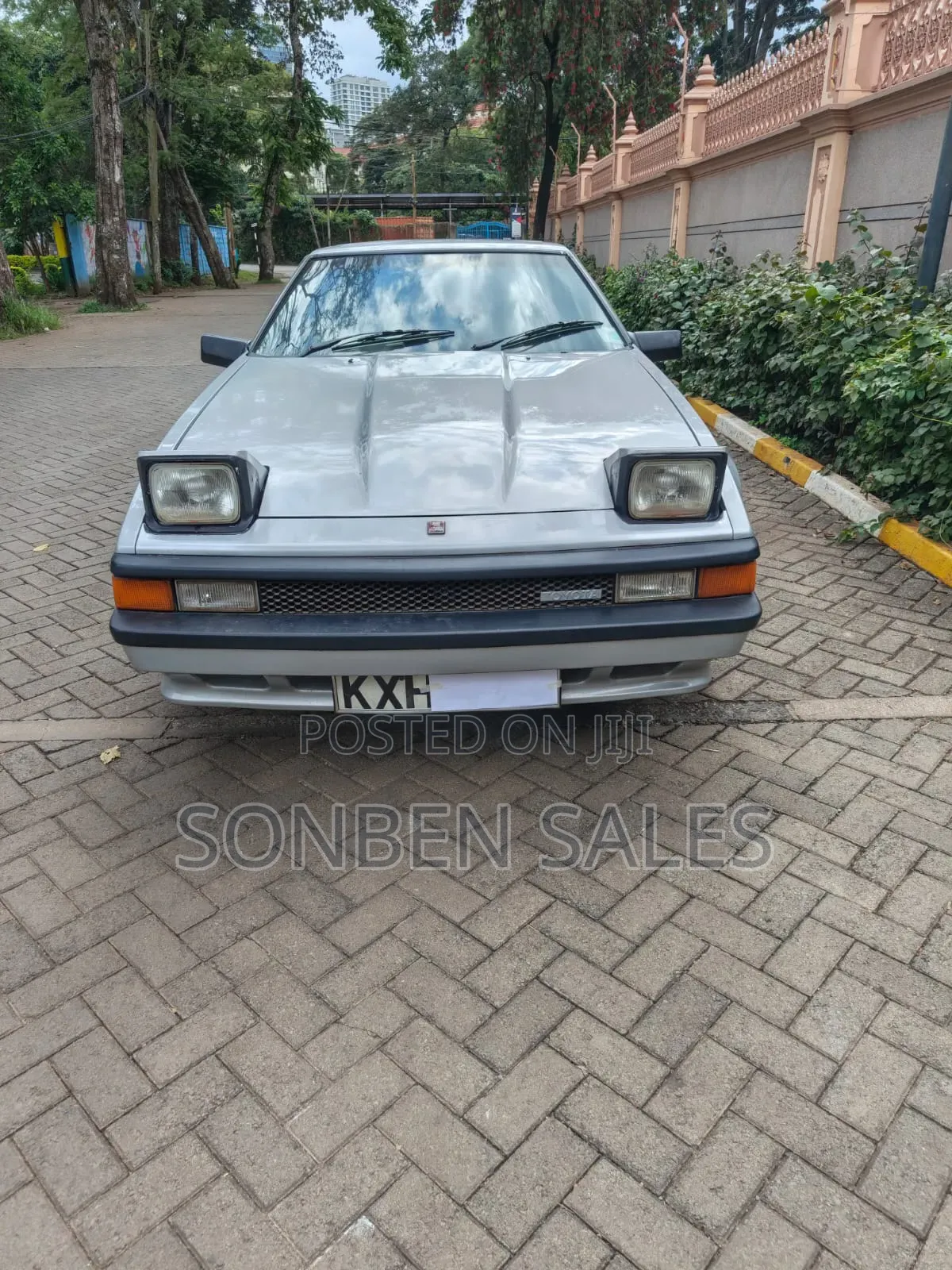 Toyota Celica 1985 Silver