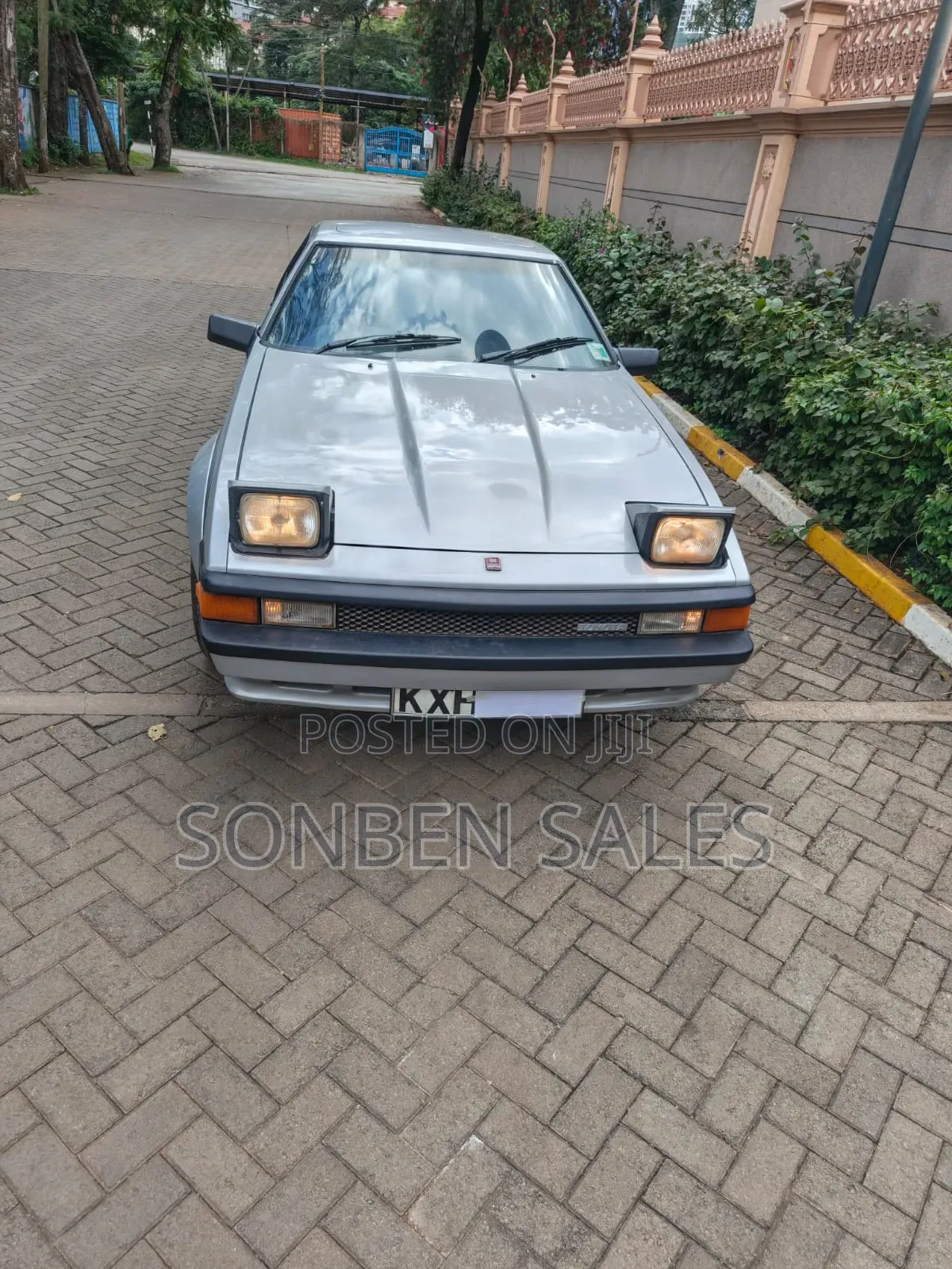 Toyota Celica 1985 Silver