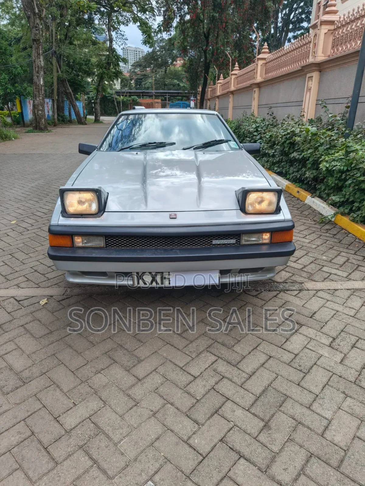 Toyota Celica 1985 Silver
