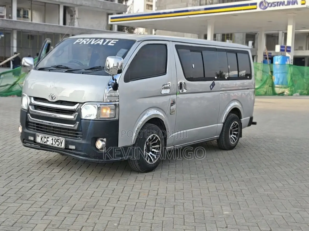 Toyota HiAce 2009 Silver